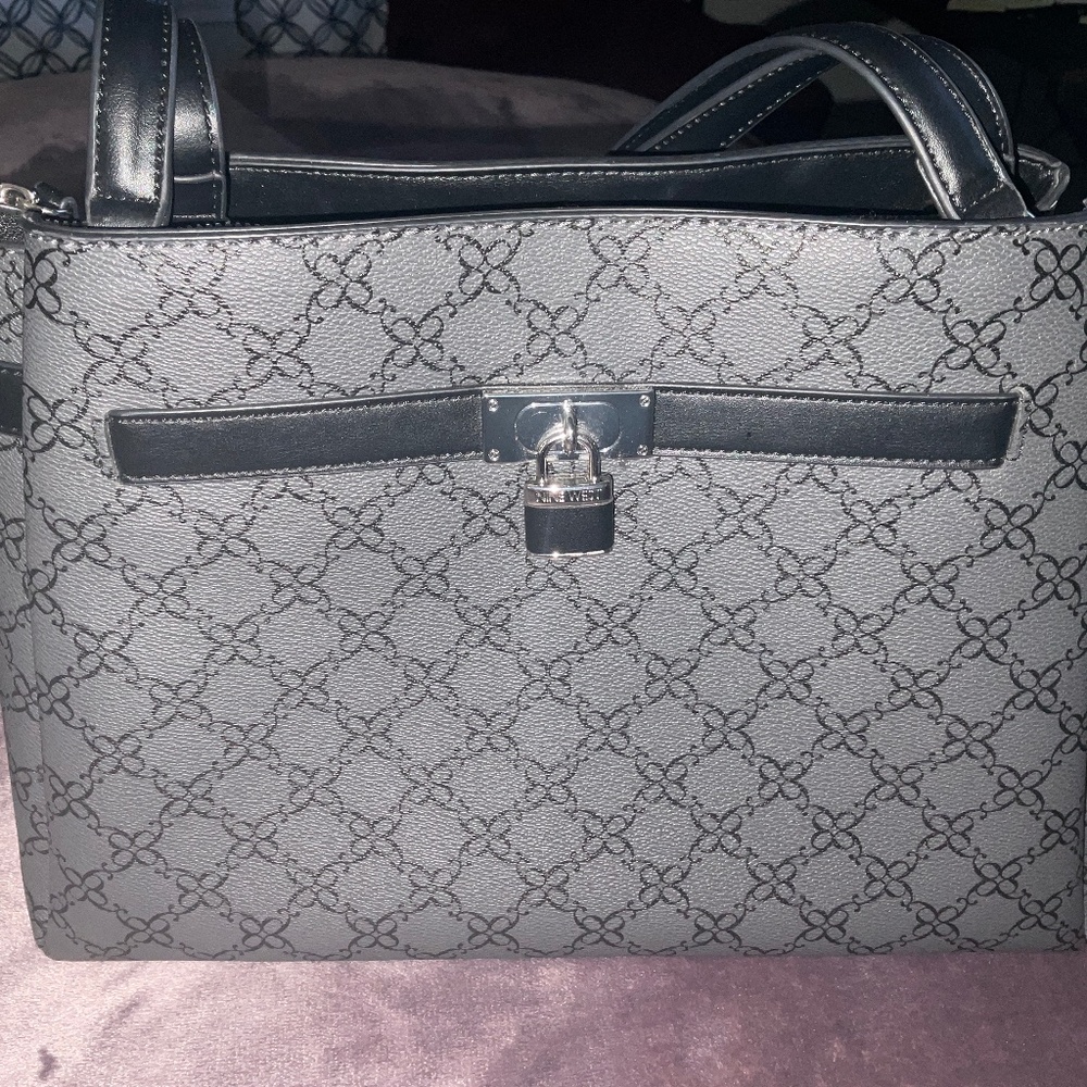Nine West hard leather pocketbook